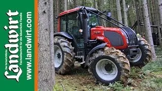 Valtra Traktoren im Forsteinsatz