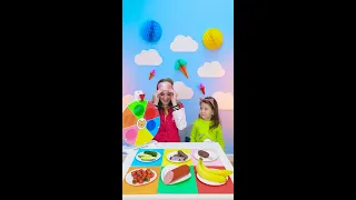 Elle doit manger tout ce que la flèche indique. 🤣 || Défis fous et drôles de SMOL ! #shorts