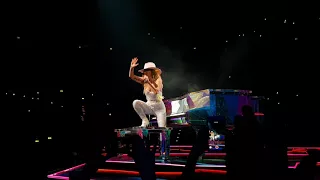 Lady Gaga Tour 2018 Hamburg - Million reasons