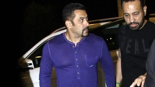 Salman Khan Spotted At Mumbai Airport