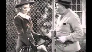 Blondie In Society (1941) - Hot Dog!