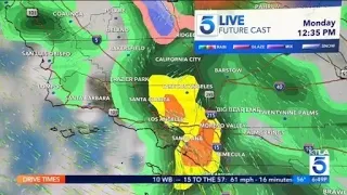 Rainstorm arrives in Southern California