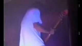 Kyuss - 01 - 100 degrees (Bielefeld 1995).flv