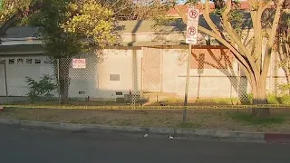 Woman found dead in abandoned Van Nuys home