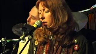 Jacqui Mcshee's Pentangle 'She Moves Through The Fair' (Live 2007)