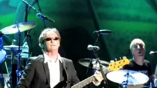 Richard Page with Ringo's All Starr Band - Broken Wings - Live at Radio City Music Hall NYC 7/7/10