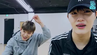 (eng sub) CIX HYUNSUK SEUNGHUN VLIVE|01/06/22