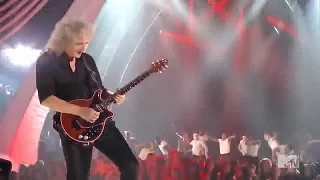 Lady GaGa feat. Brian May - You and I [Brian May's solo]