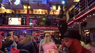 Ellen's Stardust Diner - I Will Survive (New York May 2019)