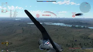 F4U-4B vs Ju-288