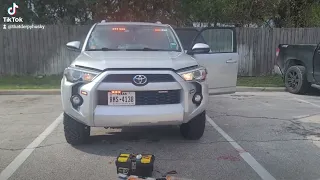 Toyota 4Runner Emergency Lights