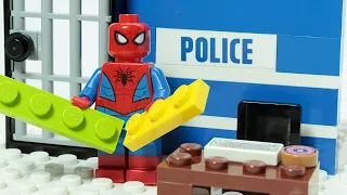 How to build a simple and cool lego police station - brick building compilation