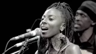 HOPE MASIKE - Todzungaira (Hondo) Live @Alliance Francaise de Harare