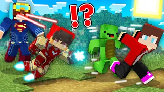 Speedrunners JJ and Nico VS MARVEL Hunters Mikey and Cash in Minecraft - Maizen Zoey OVERPOWER