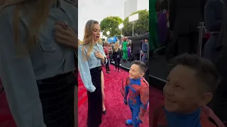 Logan and Hailee Steinfeld share a moment on the Red Carpet #spiderman #spiderverse #sonyanimation