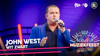 John West - Wit zwart • Muziekfeest op het Plein 2021 // Sterren NL