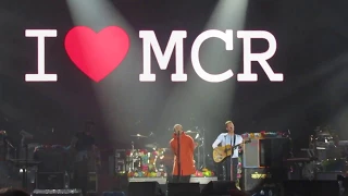 Liam Gallagher & Coldplay - Live Forever (Live at One Love Manchester)