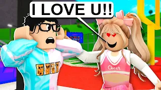 School Cheerleader Had A CRUSH On Me! (Roblox Bloxburg)