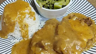 #smothered boneless pork chops with gravy/ rice/ broccoli/ lime kool-aid