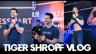 Tiger Shroff at Culfit Punjabi bagh Raw Vlog | Vlogoholic