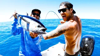 CRAZY SHARK & TUNA FISHING Double Hook Ups On Light Gear - Ep 173