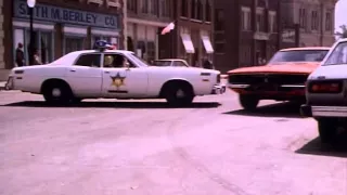 The Dukes Of Hazzard - S03E06 Scene 6