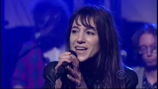 TV Live: Charlotte Gainsbourg - "Trick Pony" (Letterman 2010)