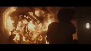 Mockingjay Part 2: "Finnick's Death / Lizard Mutts" [HD]