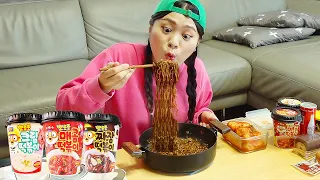 บะหมี่ดำ ต็อกปกกี โดนา DONA Mukbang