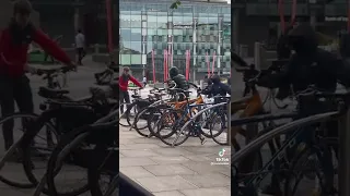 Bike robbing at Broad daylight.