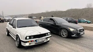 Чоловік на BMW E30 проти Mustang, Infiniti Q60, BMW 535D, Camry 3.5