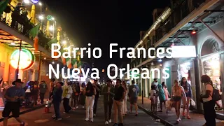 Recorriendo La Calle Bourbon en New Orleans