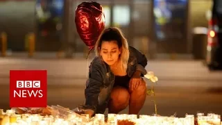 Las Vegas shooting: Candlelight vigil held - BBC News