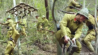 日軍偷襲獵人山寨，卻不料樹林裡全是陷阱，慘了！【抗日】