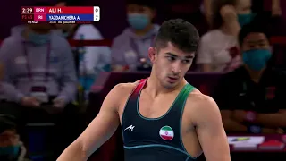 1/2 FS - 65 kg: H. ALI (BRN) v. A. YAZDANICHERA (IRI)