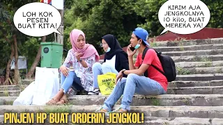 NGAKAK! PINJAM HP BUAT PESENIN MEREKA JENGKOL 10KILO WKWKWK