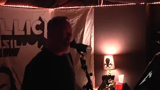 Metallica - James Hetfield singing in the studio - Yeah!