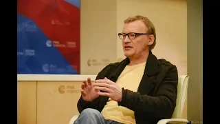 Что читает Алексей Серебряков