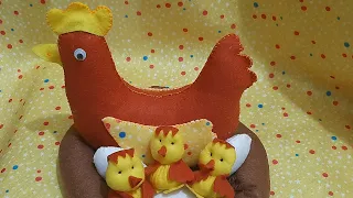 Como fazer um pesinho de porta 🐔🐣🐤🐥galinha com pintinhos no ninho