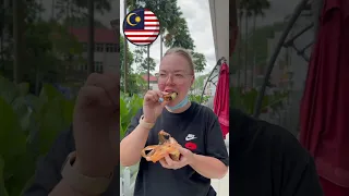 What is this Malaysian STREET FOOD??! 🇲🇾