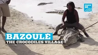 Welcome to Bazoulé, the crocodiles' village!