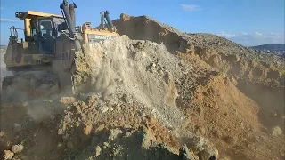 Is the Chinese Shantui a bad copy of the Japanese Komatsu D375A-8 Dozer pushing earth over a cliff