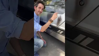 Delorean Door Closing Etiquette