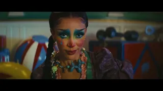 Taco Bell | The Grande Escape - 2022 Super Bowl Commercial