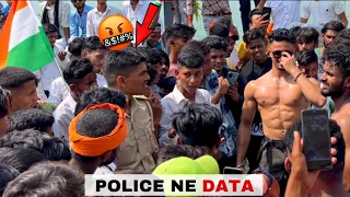 Police Ne Daat Diya 😱 || Shirtless In Public Reactions || 15 Aug Special || Fitness Master Deepak