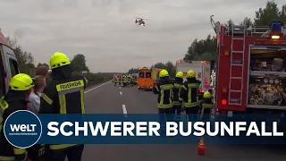 UNFALL AUF AUTOBAHN A2: Reisebus aus Österreich verunglückt - 19 Menschen werden verletzt | WELT