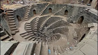 Ancient colossal wells in India