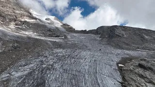 In volo con il drone sul Monte Rosa: il ghiacciaio sembra quasi un deserto di rocce