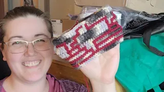 Dark Arrows Mosaic Crochet Pouch, Part 2