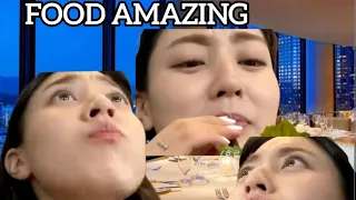 Jihyo reacts to Amazing Food with an Angry face 🤌🤌